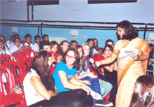 SMS Sr., Meera Bagh : Folk Dance : Class II (2012) - Click to Enlarge