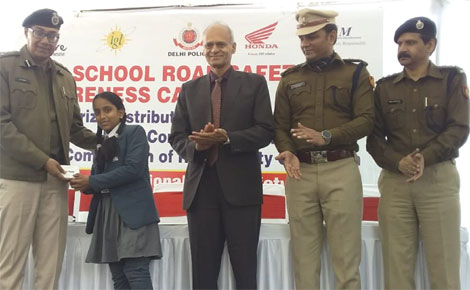 St. Mark's School, Meera Bagh - Road Safety Painting Competition : Click to Enlarge