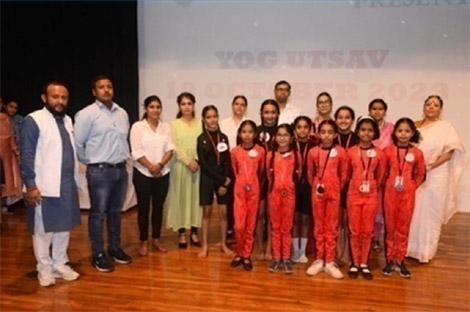 St. Mark's Sr. Sec. Public School School, Meera Bagh - Our students showcase their exemplary performance in Yog Utsav, an inter school competition : Click to Enlarge