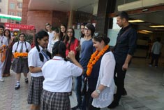 Delegation from Romania visits St. Mark's School, Meera Bagh : Click to Enlarge