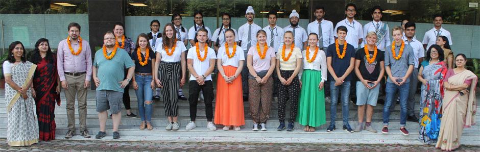 St. Mark's School, Meera Bagh - We Host a Delegation from Germany : Click to Enlarge