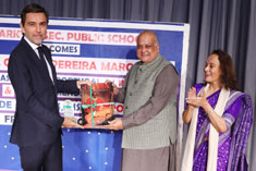 St. Mark's School, Meera Bagh - Delegation from Canecas, Lisboa, Portugal : Click to Enlarge
