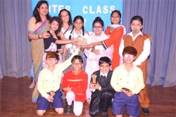 SMS Sr., Meera Bagh - An Inter Class English Play Competition : Click to Enlarge