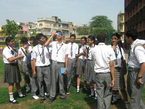 Observation of Transit of Venus in St. Mark's School, Meera Bagh : Click to Enlarge