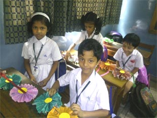 St. Mark's School, Meera Bagh - Paper Flower Mobiles : Class II : Click to Enlarge