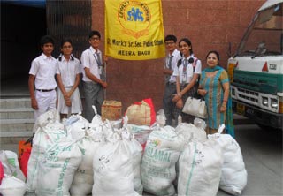 St. Mark's Meera Bagh extends a helping hand to PRERNA NIKETAN SANGH : Click to Enlarge