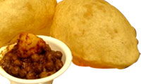 SMS, Sr., Meera Bagh - Bon Appetit Club : Chole Bhature