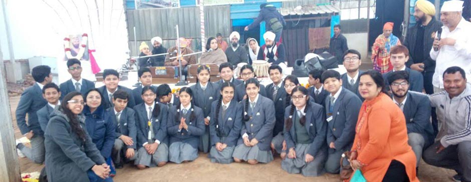 St. Mark's School, Meera Bagh - A Visit to Gurukul : Earth Saviours Foundation : Click to Enlarge
