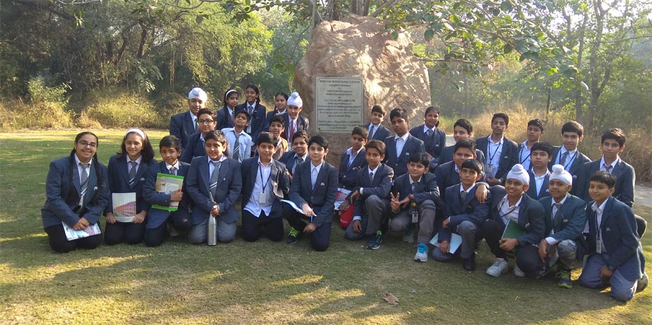 St. Mark's School, Meera Bagh - Educational tour to Yamuna Biodiversity Park, Burari : Click to Enlarge