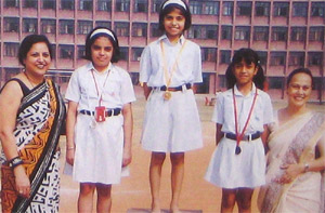 Sonali Girotra, Rinky Nayyar, Tripti Mittal - winners of 50m Flat Race Class IV