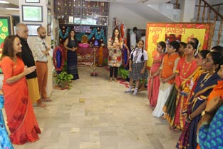 St. Mark's School, Meera Bagh - Celebrating Ganesh Chaturthi : Click to Enlarge