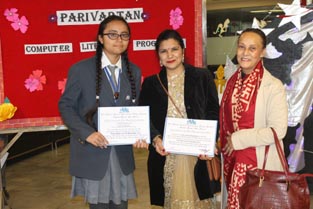 St. Mark's School, Meera Bagh - Parent learners and student teachers of Team Parivartan : Click to Enlarge