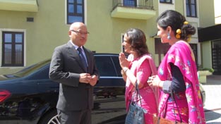 St. Mark's School, Meera Bagh - A day well spent with the Ambassador of India in Slovakia, H. E. Mr. Vanlalhuma : Click to Enlarge