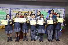 St. Mark's School, Meera Bagh - Top performers awarded at the Annual Award Ceremony : Click to Enlarge
