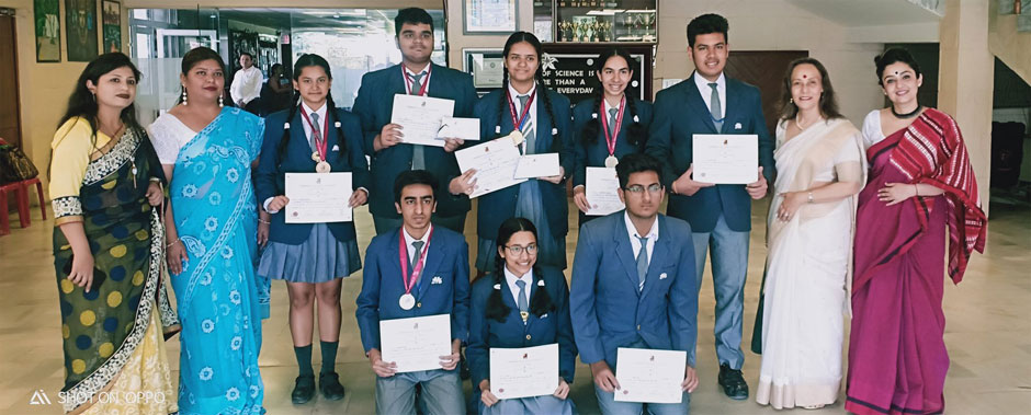 St. Mark's School, Meera Bagh - Winners of the 10th International Commerce Olympiad felicitated : Click to Enlarge