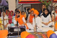 St. Mark's School, Meera Bagh - Celebrating 550th birth anniversary of Guru Nanak Dev Ji : Click to Enlarge