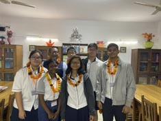 St. Mark's School, Meera Bagh - We host a delegation from Singapore : Click to Enlarge