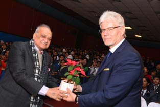 St. Mark's School, Meera Bagh - Ambassador of Slovac Republic, H.E. Mr. Ivan Lancaric is the Special Guest of Honour @ Forever Friends - India and Slovakia Guests from arrive at our school : Click to Enlarge