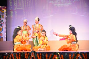 St. Mark's School, Meera Bagh - Commemorating Dussehra and Durga Puja with Shubh Vijay : Click to Enlarge