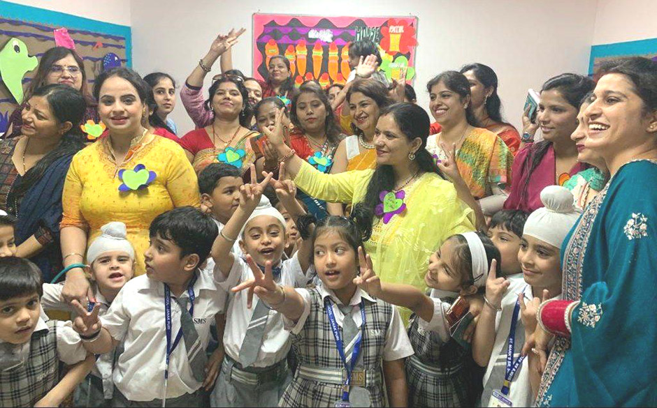 St. Marks Sr. Sec. Public School, Janakpuri - Mother's Day Celebrations : Click to Enlarge
