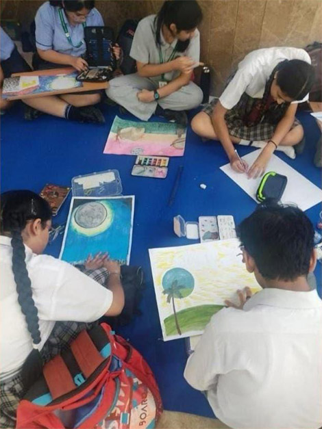 St. Marks Sr. Sec. Public School, Janakpuri - Students of our Primary, Middle, and Senior wing joyously participated in Art Battle, a painting extravaganza organised by Kiran Nadar Museum of Art : Click to Enlarge