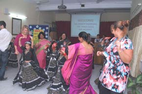 SMS Janakpuri - A visit from National Science Learning Centre, Bristol - UK to our school : Click to Enlarge