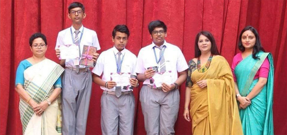 St. Marks Sr. Sec. Public School, Janakpuri - Garv Jain (XI B), Sparsh Jain (XI E) and Akshit Jain (XI C) demonstrated their exceptional prowess in the John and Marey Dorsey Inter School Competition and won Second Prize in the Build a Bot event : Click to Enlarge