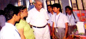 Students explaining their working Model - Click to Enlarge