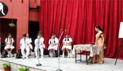 SMS, Janakpuri - 'Maine Kya Galat Kiya' - Hindi Play Presentation for Classes VI & VIII : Click to Enlarge