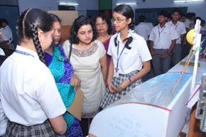 SMS, Janakpuri - Science Quest : Science Exhibition : Click to Enlarge