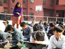 SMS, Janakpuri - Painting for a Cause : Click to Enlarge