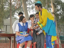 SMS, Janakpuri - Workshop on Hygiene and First Aid : Click to Enlarge