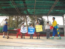 SMS, Janakpuri - Workshop on Hygiene and First Aid : Click to Enlarge