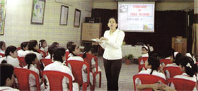 SMS, Janakpuri - A workshop on Table Manners : Click to Enlarge