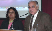 SMS, Janakpuri - Workshop on World of Electrons : Click to Enlarge