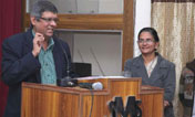 SMS, Janakpuri - Workshop on World of Electrons : Click to Enlarge