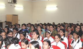 SMS Sr. School, Janakpuri - Mother & Daughter Health & Hygiene Programme : Click to Enlarge