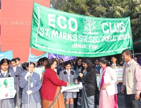 Cleanliness Drive taken up by Eco-Club Vasudha of St. Mark&rsquo;s School Janakpuri : Click to Enlarge