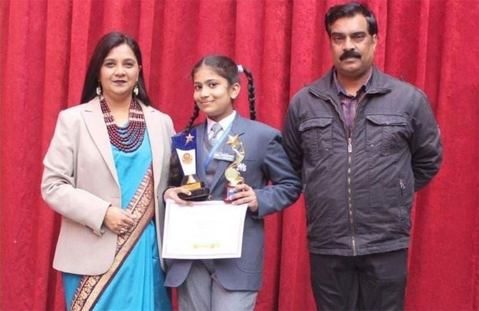 St. Marks Sr. Sec. Public School, Janakpuri - Sharanya Bhattacharya of Class V wins First prize in Arty-Crafty Inter School Competition : Click to Enlarge
