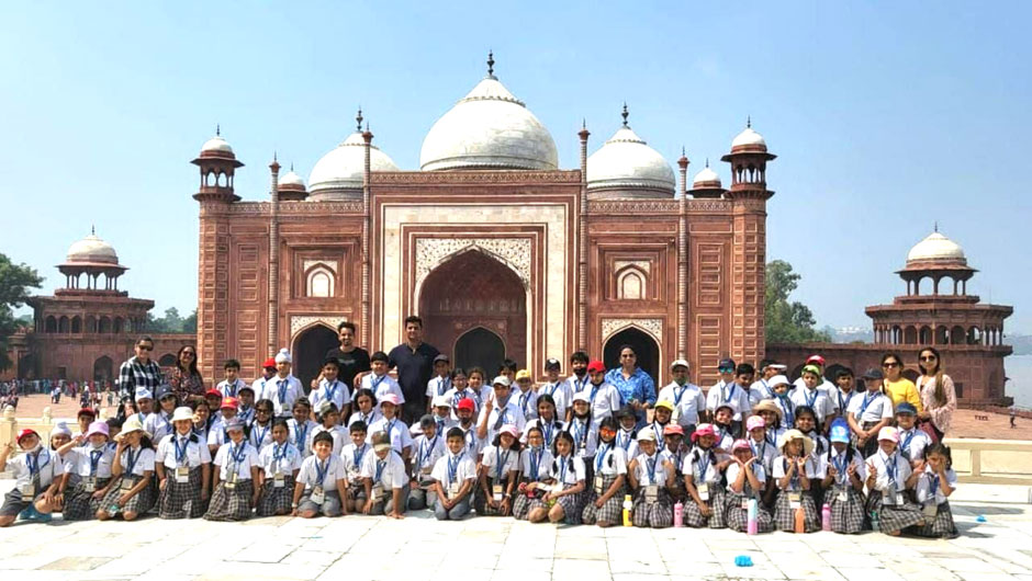 St. Marks Sr. Sec. Public School, Janakpuri - St. Mark's Sr. Sec. Public School, Janakpuri - An educational trip to Agra was organised for the students of Classes IV to VI : Click to Enlarge