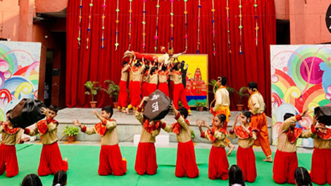 St. Marks Sr. Sec. Public School, Janakpuri - St. Mark's Sr. Sec. Public School, Janakpuri - The students of Classes VI to VIII, paid tribute to Shree Ram by enacting out the epic of Ramayana : Click to Enlarge