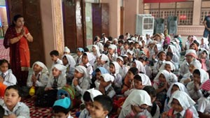 St. Mark’s Sr. Sec. Public School, Meera Bagh - Visit to Religious Places for Class I : Click to Enlarge