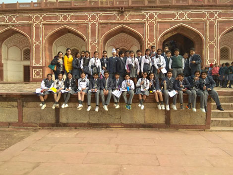 St. Mark’s Sr. Sec. Public School, Meera Bagh - ducational Tour to Humayuns Tomb : Click to Enlarge