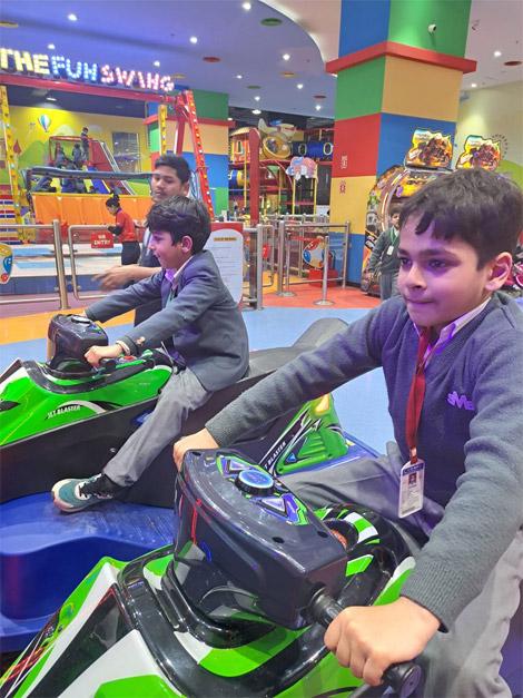 St Marks Sr Sec Public School Meera Bagh - Students of Class 1 and 3 enjoy a fun-filled day at Fun City: Vegas Mall, Dwarka : Click to Enlarge