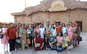 Teachers of St. Mark's Sr. Sec. Public School, Meera Bagh went to visit the 'Kingdom of Dreams' - Click to Enlarge