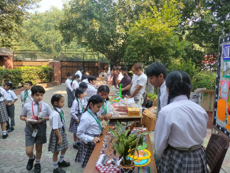 St. Mark's Meera Bagh - Diwali Celebration for a cause at SMS, Meera Bagh with stalls set up by the NGOs like Muskaan and Prerna Niketan : Click to Enlarge