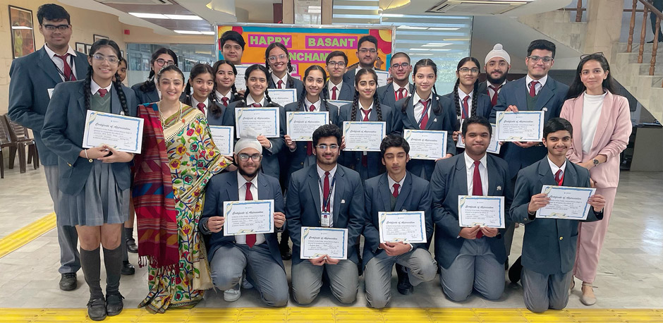 St Marks Sr Sec Public School Meera Bagh - The student council 2023-2024 was felicitated for their commendable leadership qualities : Click to Enlarge