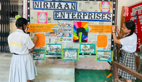 St. Mark's Sr. School, Meera Bagh : Student volunteers of Nirmaan Enterprises presented a Stall at Quest 2023 - Click to Enlarge