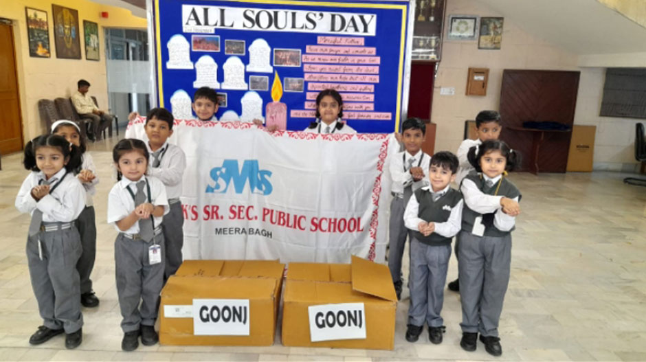 St. Mark’s School, Meera Bagh - Students of Class 1 and 2 join a Goonj campaign : Click to Enlarge