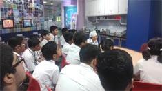 St. Mark's School, Meera Bagh - Workshop on Making and Breaking Iron : Click to Enlarge